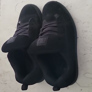DC shoes